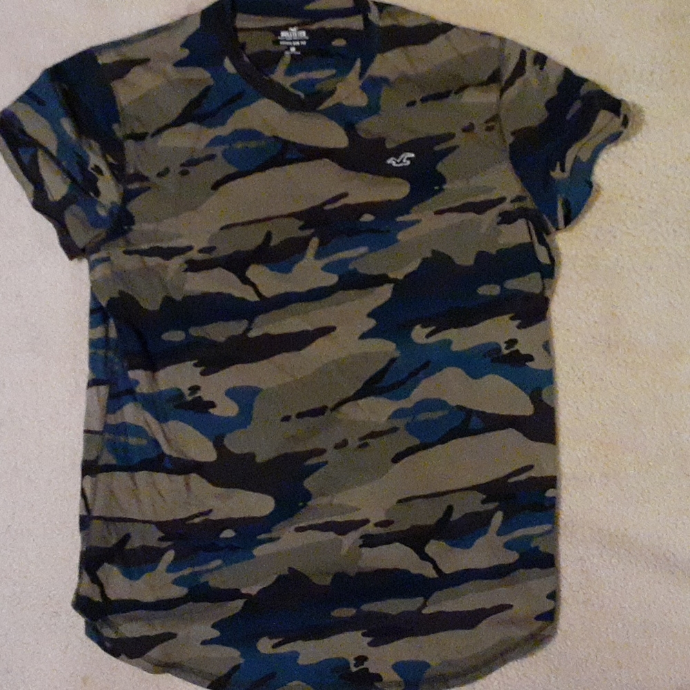 Mens XL Hollister camo t-shirt